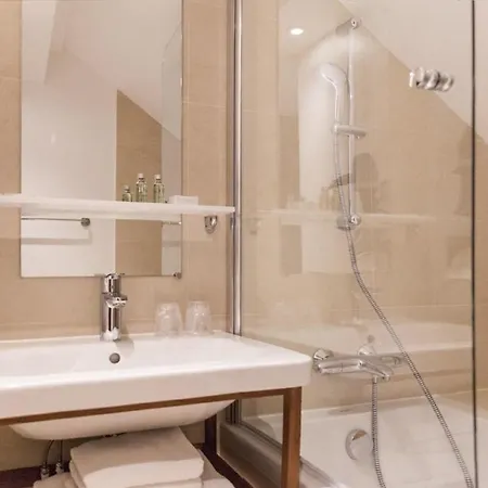 Hotel Sixteen Paris