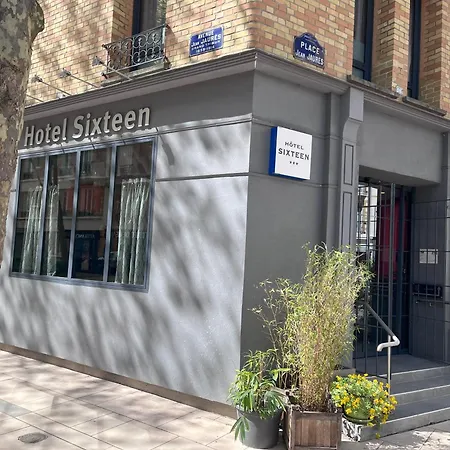 Sixteen Paris 3* Montrouge