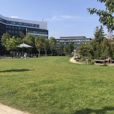 Sixteen Paris Hotel 3*