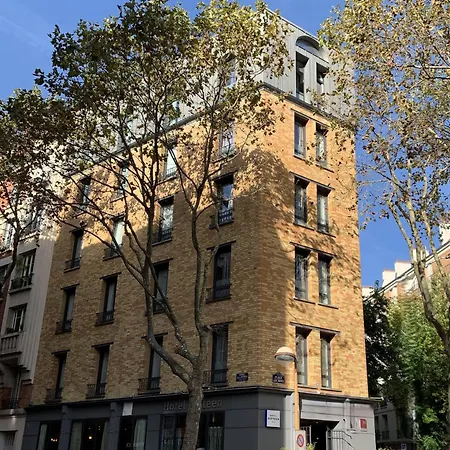 Sixteen Paris 4*