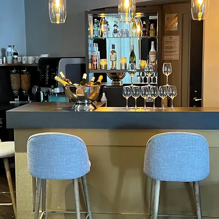 Sixteen Paris Hotel 4*