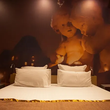 Sixteen Paris Hotel Montrouge