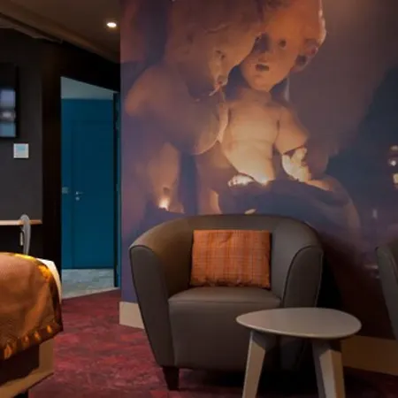 Hotel Sixteen Paris