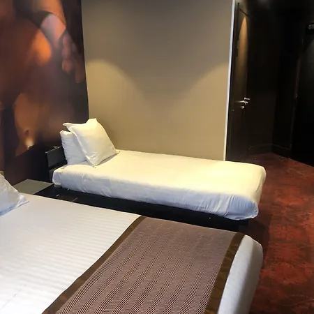 Sixteen Paris 4* Montrouge