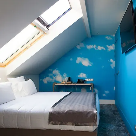 Sixteen Paris Hotel 3*