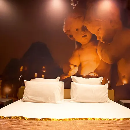 Sixteen Paris Hotel 4*