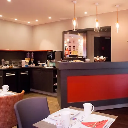 Sixteen Paris Hotel