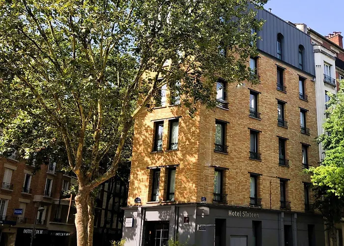 Sixteen Paris 4* Montrouge