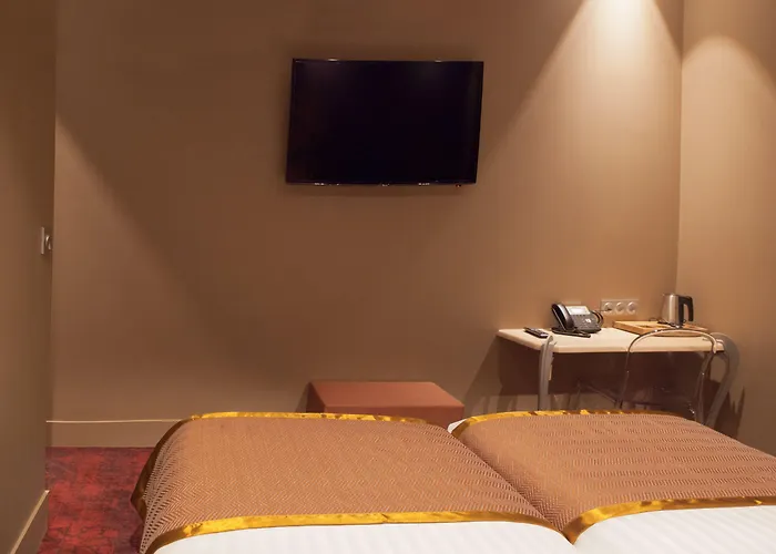 Sixteen Paris Hotel 4*