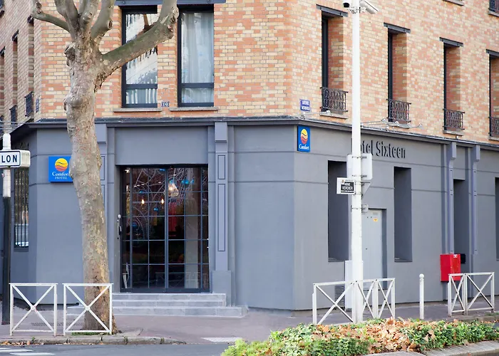 Hotel Sixteen Paris Montrouge