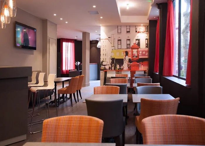 Sixteen Paris Montrouge