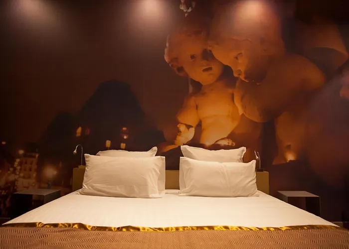 Sixteen Paris Hotel Montrouge