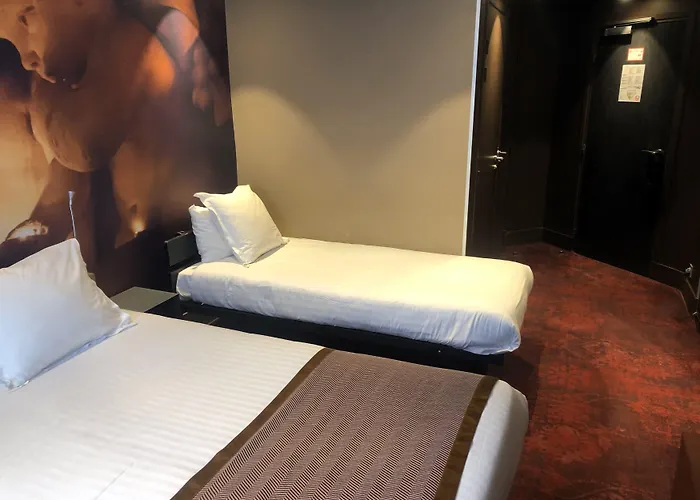 Sixteen Paris 4* Montrouge