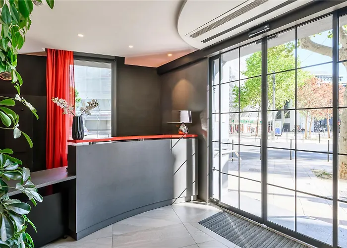 Sixteen Paris Hotel