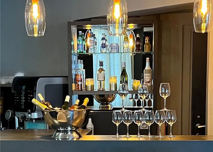 Sixteen Paris Hotel Montrouge